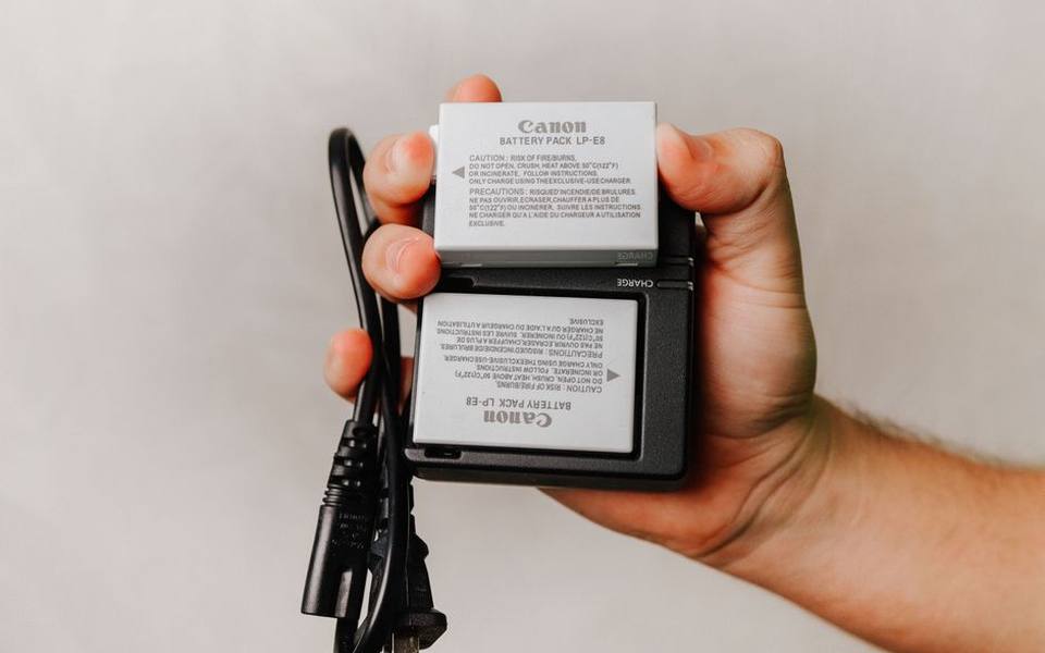 Step-by-Step Routine for Safe Battery Charging